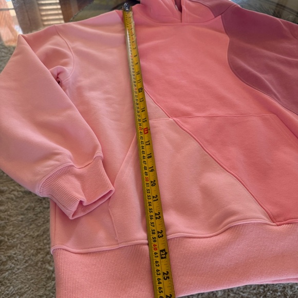 Alo Yoga Make Waves Hoodie Sunset Pink Tonal Size Medium Gym Beach Workout NWT - Picture 8 of 9